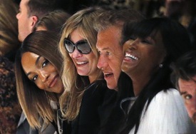 Naomi Campbell arrives for the Burberry show at LFW 23.2.2015_05.jpg