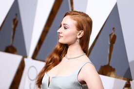 Picture_Pub_Sophie_Turner_05.jpg