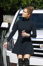 jlo150316BZNimage7.jpg