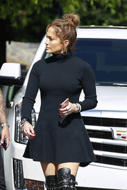 jlo150316BZNimage10.jpg