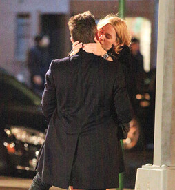 kwinslet120316BZNimage9.jpg