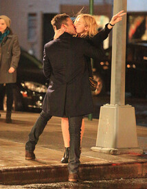 kwinslet120316BZNimage10.jpg