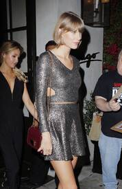 tswift190316BZNimage7.jpg