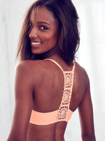 V579907_CROP1.jpg