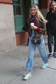 Elsa-Hosk-in-jeans--04.jpg