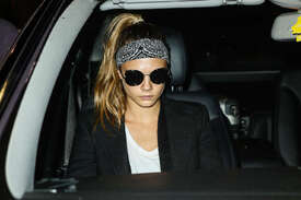 Cara-Delevingne-at-JFK-Airport--19.jpg