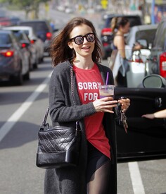 Lily Collins 5.jpg