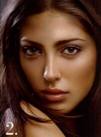 nadia-p-04-310x420.jpg