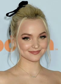 Dove Cameron_03.jpg