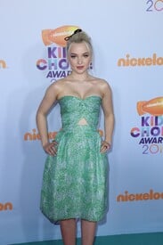 Dove Cameron_36.jpg