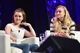 0213094940071_21_Maisie Williams & Sophie Turner 022.jpg