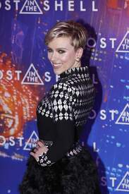 scarjo210317BZNimage8.jpg