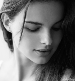 Weronica Gorczyca_Stealing Beauty project_ Sarra Fleur Abou El-Haj(13).jpg