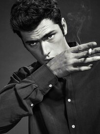 002_sean-opry-2017-cover-story-gq-spain-marc.jpg