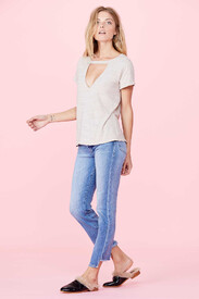 LNA_Short_Sleeve_Cut_Out_V_Oat_Side.jpg