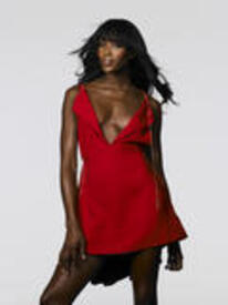 th_NaomiCampbell_shoot12.jpg