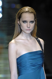 Elie_Saab_Paris_F_W_07_08_Celebrity_City_FS_110.jpg