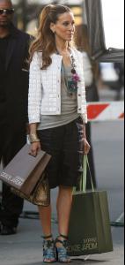87821_CELEBUTOPIA_Sarah_Jessica_Parker_shoots_a_private_exterior_commercial_for_Cidade_Jardim_in_NYC_170408_10_122_1127lo.jpg