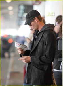 chad_michael_murray_magician_01.jpg