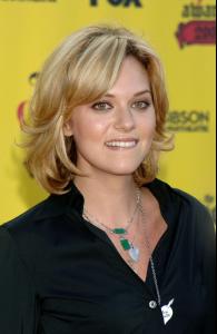 73807_hilarieburton2005teenchoiceawa_122_406lo.jpg