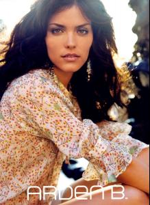 adv_Luciana_Curtis_2.jpg