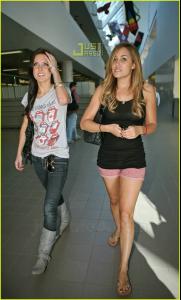 lauren_audrina_lax_airport_01.jpg