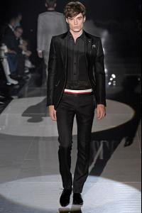 guccmwss080410br6.jpg