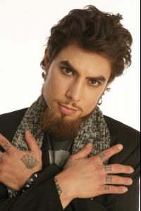 82693_Dave_Navarro_57_122_405lo.jpg