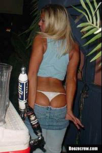 white_thongs_011.jpg