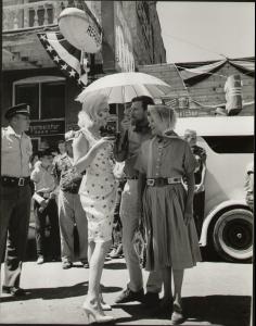 Monroe_umbrella_2.JPG