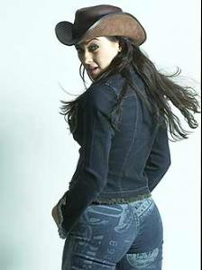 pa_aracely_trasero_jlo.jpg
