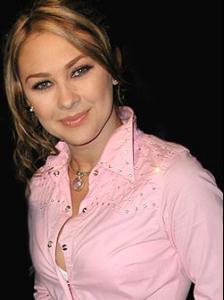 pa_aracely_7_030606.jpg