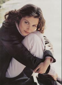 AurelieClaudel_adMassimoDuttiFW0001_13.jpg