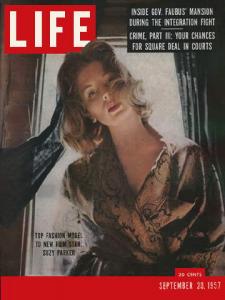 Suzy_Parker_Life_Eua.jpg