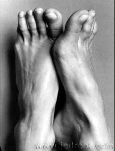 w_handsfeet_02.jpg