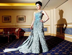 16798_Celebutopia_Dita_von_Teese_poses_for_photographers_during_a_photocall_in_Vienna_04_122_926lo.jpg