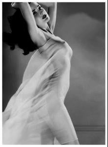 3866523Dita_Von_Teese20_12_.jpg