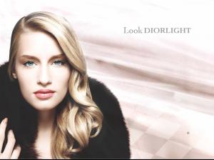 dior299300_1.jpg