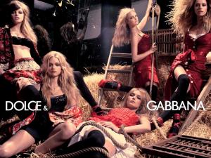 33040_Steven_Meisel___D4G_Spring_2006_6043_122_511lo.jpg