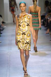 anne_Miu_Miu_Spring_2005_Ready_to_Wear2.jpg