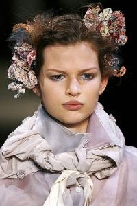 bette_Louis_Vuitton_Spring_2007_Ready_to_Wear3.jpg
