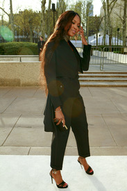 celeb-city.org_Naomi_Campbell_MET_010.jpg