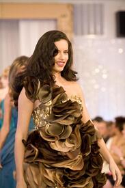 Victoria_Secret-Adriana_Runway_2.jpg