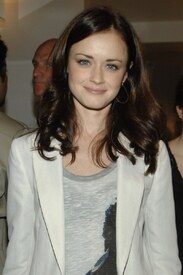 Alexis_Bledel_-_at_the_grand_opening_of_the_Zadig_9_Voltaire_store_NYC_April_6_04.jpg