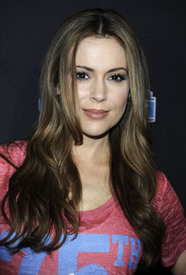 celebrity_paradise.com_TheElder_AlyssaMilano2010_04_21_The2010NFLDraftEveEvent3.jpg