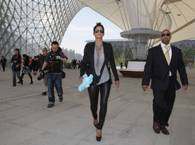 celebrity_paradise.com_TheElder_HalleBerry2010_04_25_Expo20102.jpg