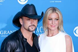 Preppie_FaithHillat45thAnnualACMAwards15.jpg