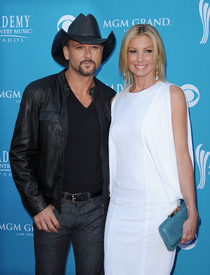 Preppie_FaithHillat45thAnnualACMAwards16.JPG