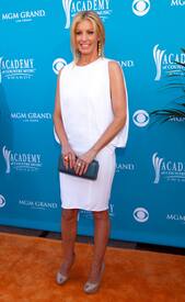 Preppie_FaithHillat45thAnnualACMAwards2.jpg