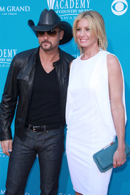 Preppie_FaithHillat45thAnnualACMAwards22.jpg